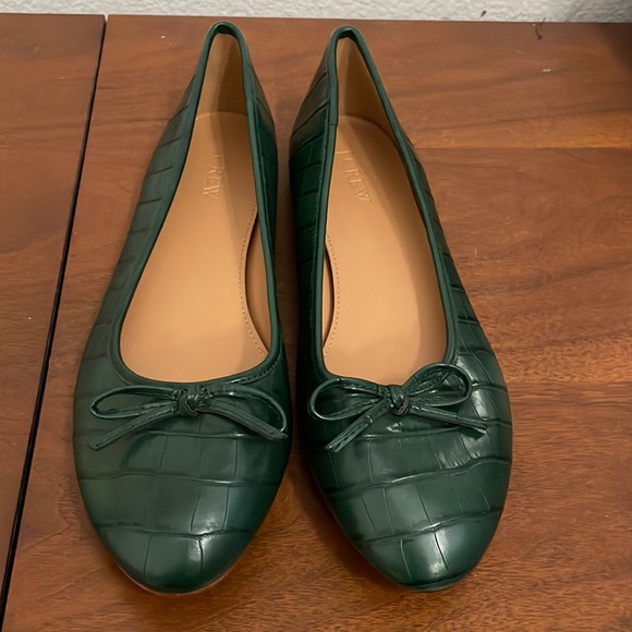 J Crew Croc Embossed Ballet Flats - Picture 2 of 8